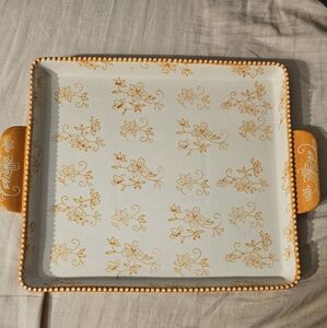 Serving‎ tray